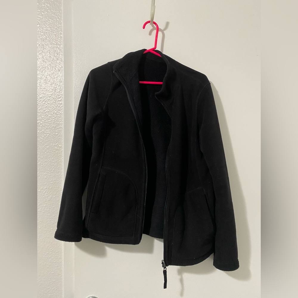 uniqlo black reversible fleece jacket